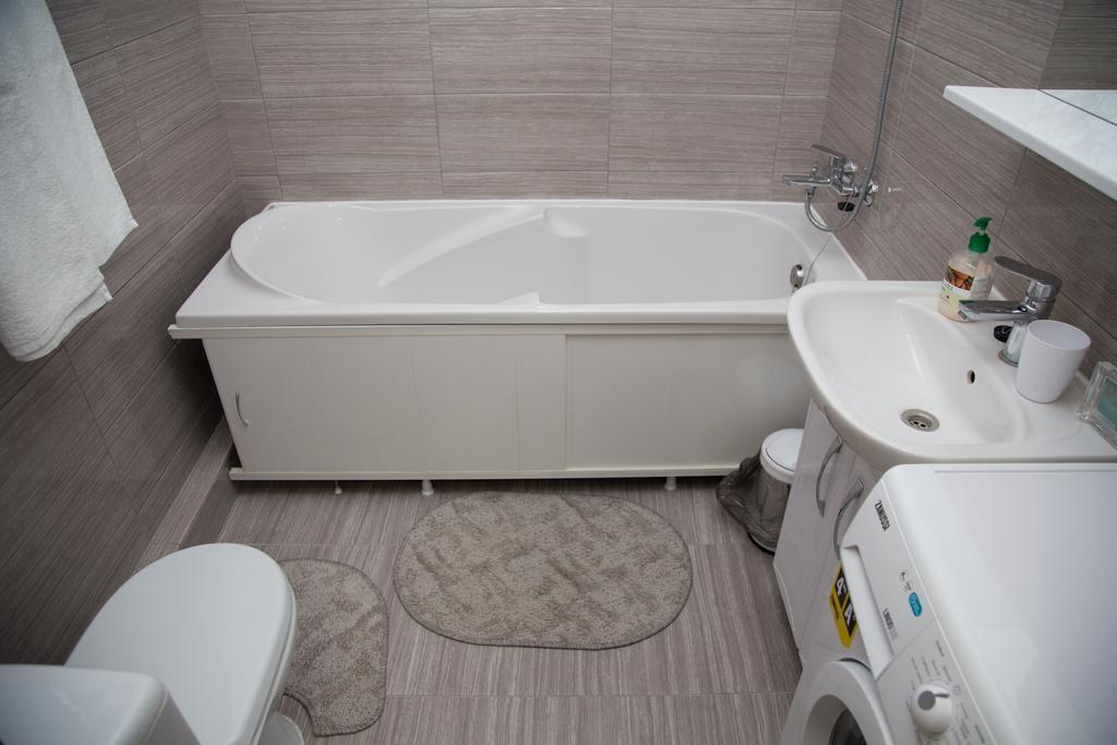 Flat2Let Apartment บอริสปิล ภายนอก รูปภาพ